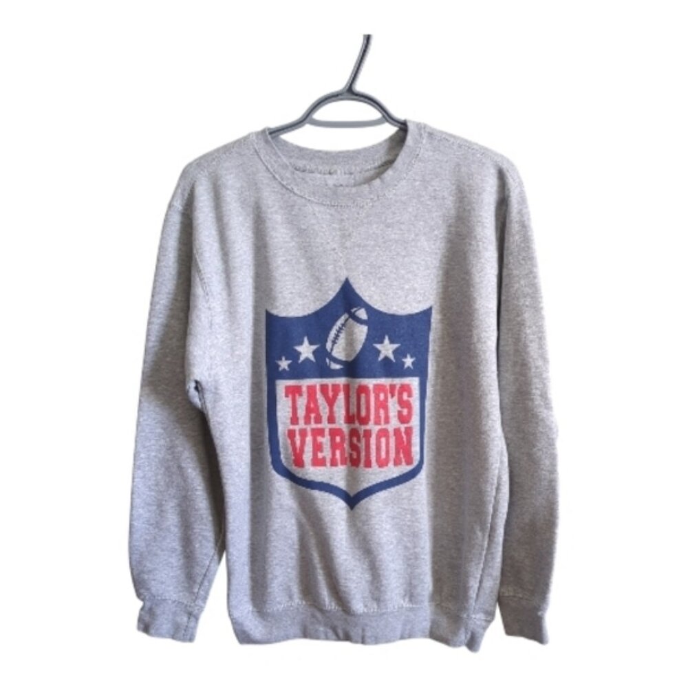 TAYLORS VERSION Football‎ Sweatshirt Lock The Label Grey Graphic Crewneck Size M